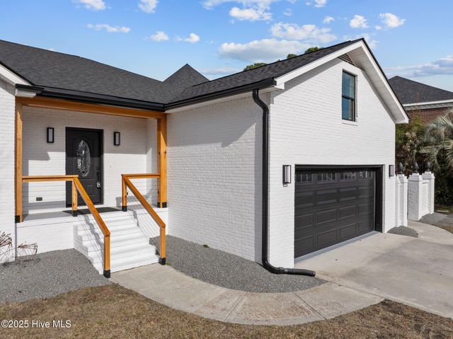 1224 Williamsburg Court, Wilmington, NC 28411