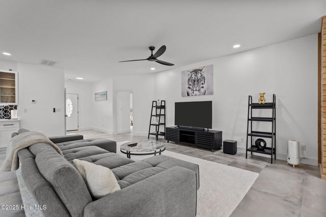 1224 Williamsburg Court, Wilmington, NC 28411