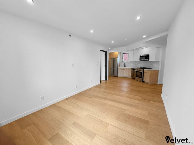 11617 Grosvenor Lane 5C, Richmond Hill, NY 11418
