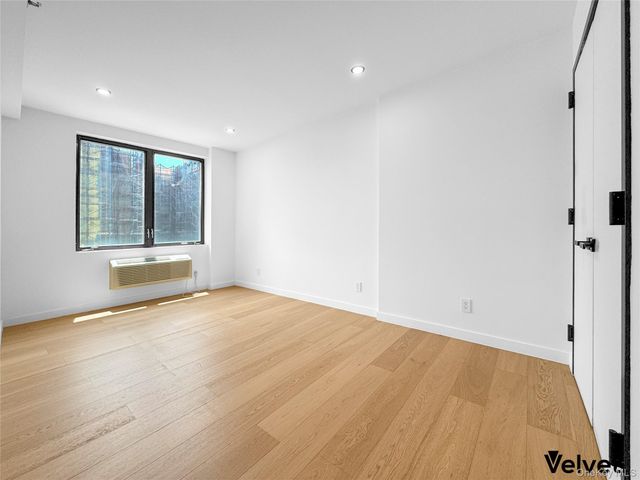 11617 Grosvenor Lane 5C, Richmond Hill, NY 11418