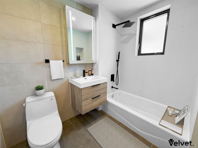 11617 Grosvenor Lane 5C, Richmond Hill, NY 11418