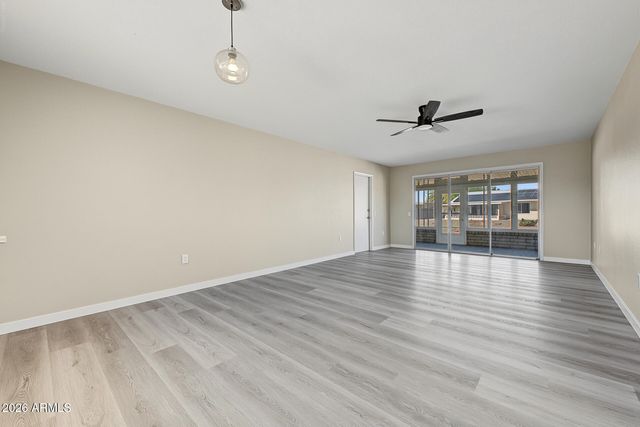 11070 W PLEASANT VALLEY Road W, Sun City, AZ 85351