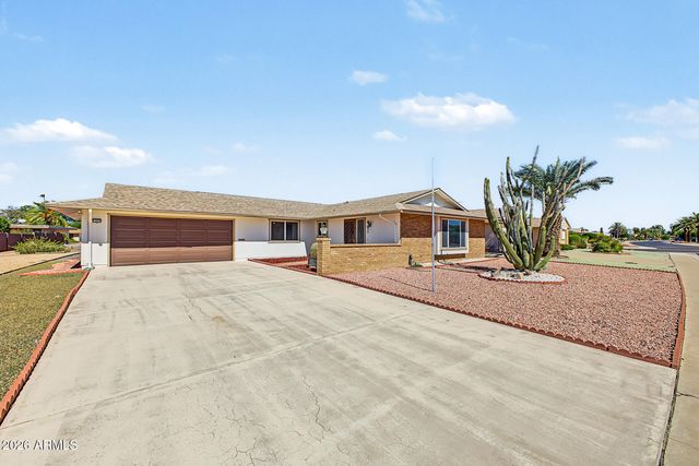 11070 W PLEASANT VALLEY Road W, Sun City, AZ 85351