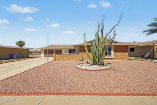 11070 W PLEASANT VALLEY Road W, Sun City, AZ 85351