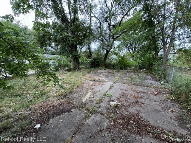 10437 Mckinney Street, Detroit, MI 48224