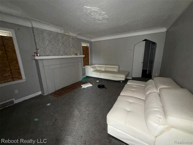10437 Mckinney Street, Detroit, MI 48224