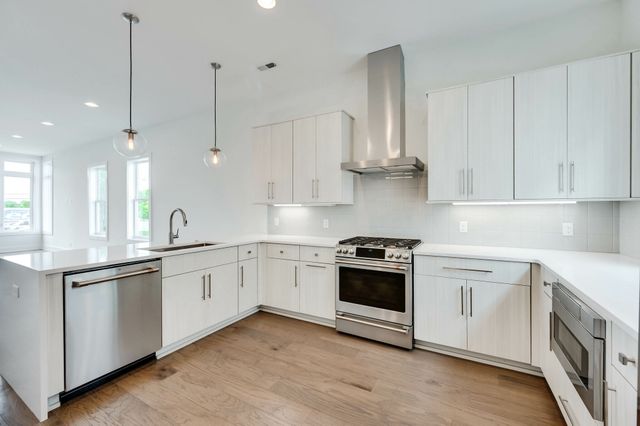 660 Hamilton Ave, Nashville, TN 37203