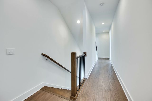 660 Hamilton Ave, Nashville, TN 37203