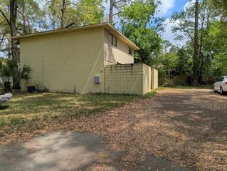 713 SW 69TH STREET A&B, Gainesville, FL 32607