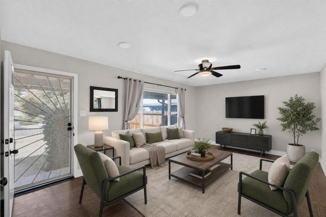 3543 Mignon St, Sacramento, CA 95826