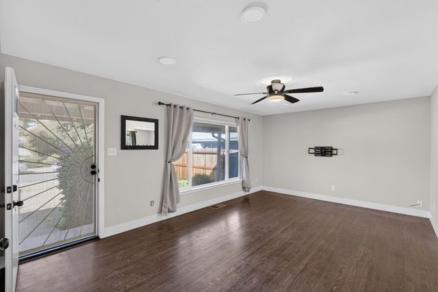 3543 Mignon St, Sacramento, CA 95826