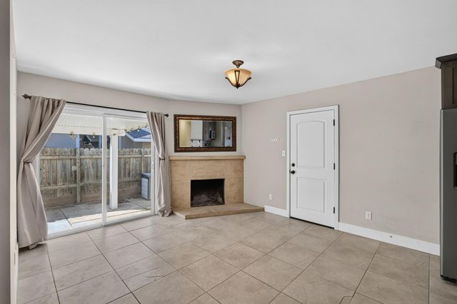 3543 Mignon St, Sacramento, CA 95826