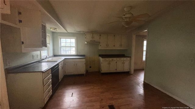 8518 Candlebrush Drive, Linden, NC 28356