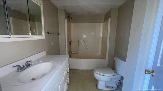 8518 Candlebrush Drive, Linden, NC 28356