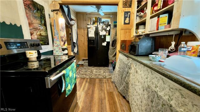 143 S Point Drive, Avon Lake, OH 44012