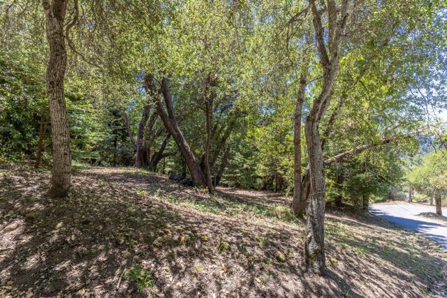 16214 Redwood Lodge Road, Los Gatos, CA 95033