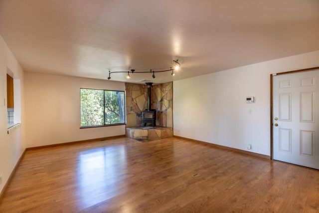 16214 Redwood Lodge Road, Los Gatos, CA 95033