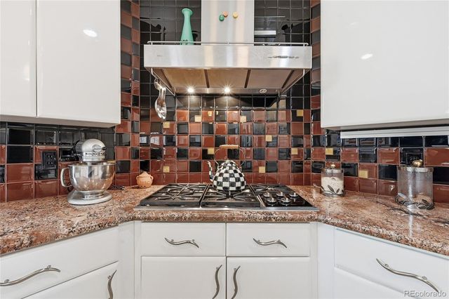 7680 E Arizona Drive, Denver, CO 80231