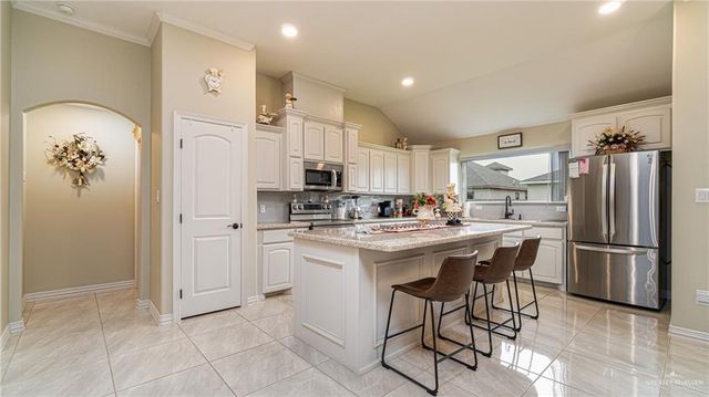 1900 Ozark Avenue, Mcallen, TX 78504