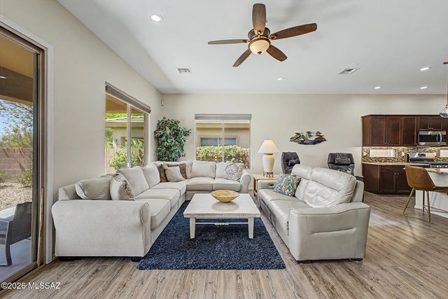 12698 N Gentle Rain Drive, Marana, AZ 85658