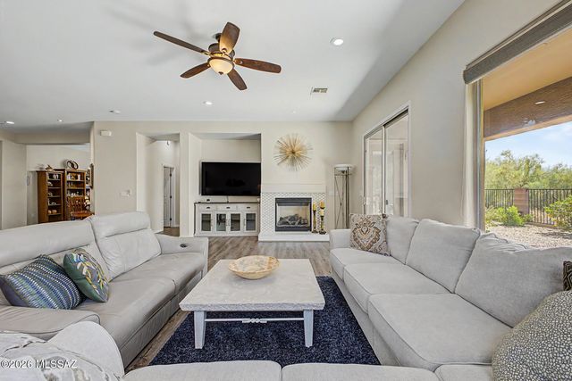 12698 N Gentle Rain Drive, Marana, AZ 85658