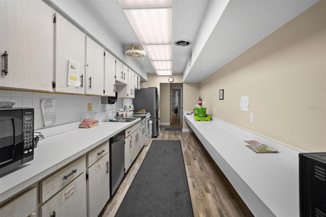 10467 LARCHMONT PLACE N, Pinellas Park, FL 33782