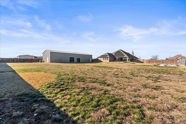 134 High Ridge Court, Decatur, TX 76234