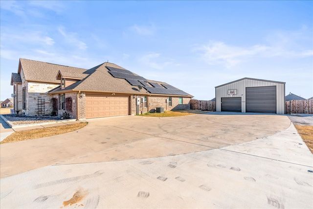 134 High Ridge Court, Decatur, TX 76234