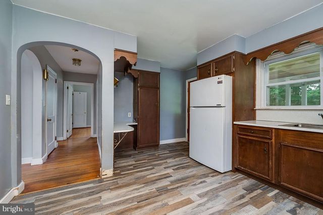 1034 BUTTER LN, Reading, PA 19606