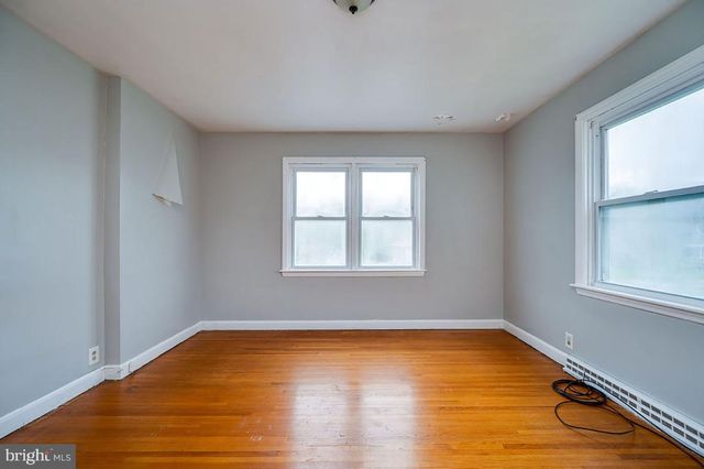 1034 BUTTER LN, Reading, PA 19606