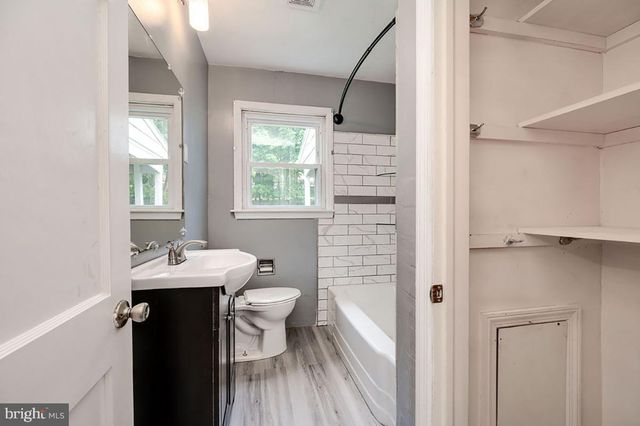 1034 BUTTER LN, Reading, PA 19606