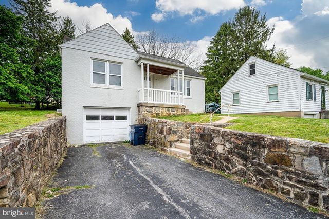 1034 BUTTER LN, Reading, PA 19606