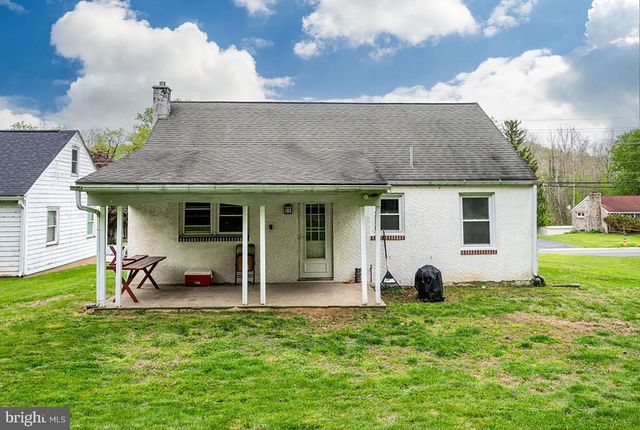 1034 BUTTER LN, Reading, PA 19606