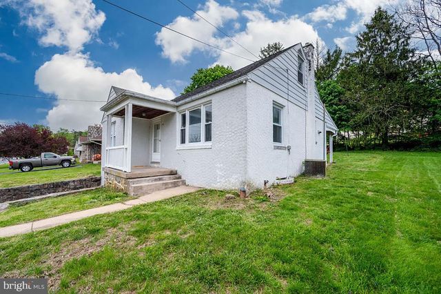 1034 BUTTER LN, Reading, PA 19606