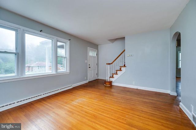 1034 BUTTER LN, Reading, PA 19606