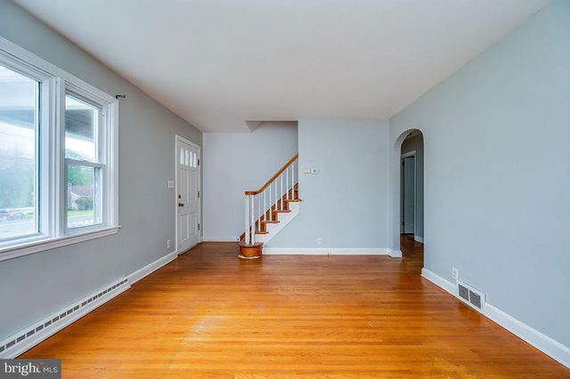 1034 BUTTER LN, Reading, PA 19606