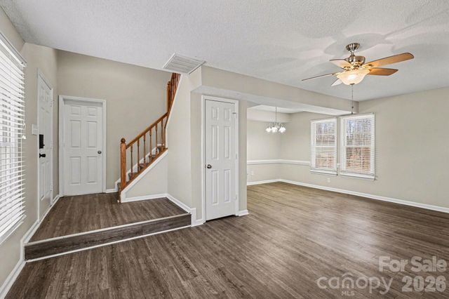 5932 Scots Bluff Drive, Charlotte, NC 28227