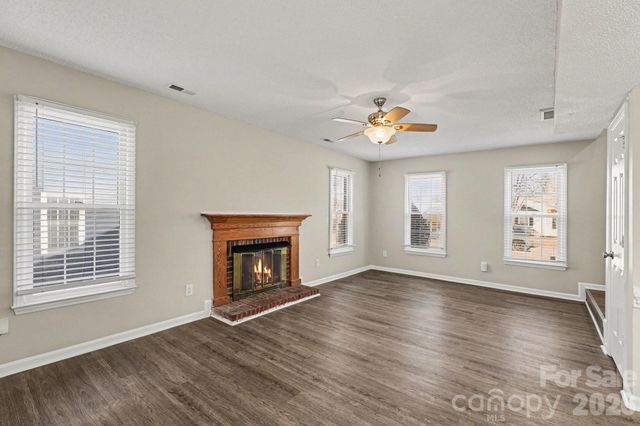 5932 Scots Bluff Drive, Charlotte, NC 28227