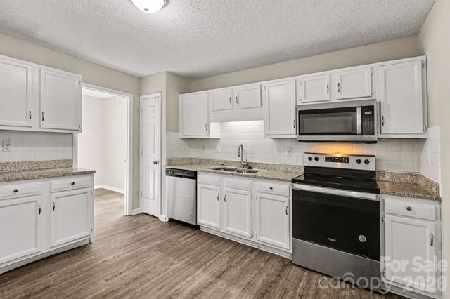 5932 Scots Bluff Drive, Charlotte, NC 28227