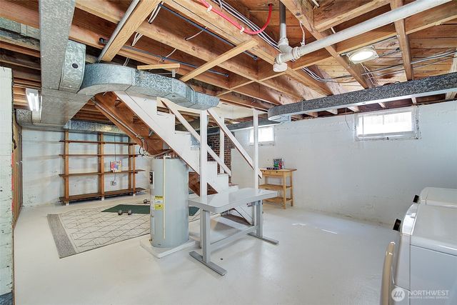 6827 36th Avenue NE, Seattle, WA 98115