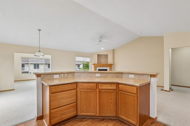 6030 Pinewood Court, Johnston, IA 50131