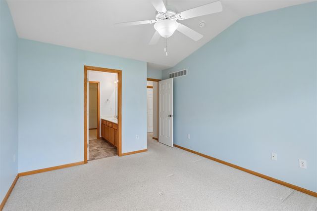 6030 Pinewood Court, Johnston, IA 50131