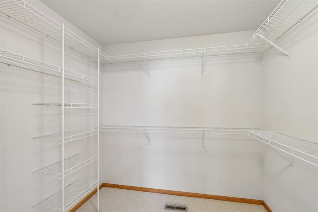 6030 Pinewood Court, Johnston, IA 50131