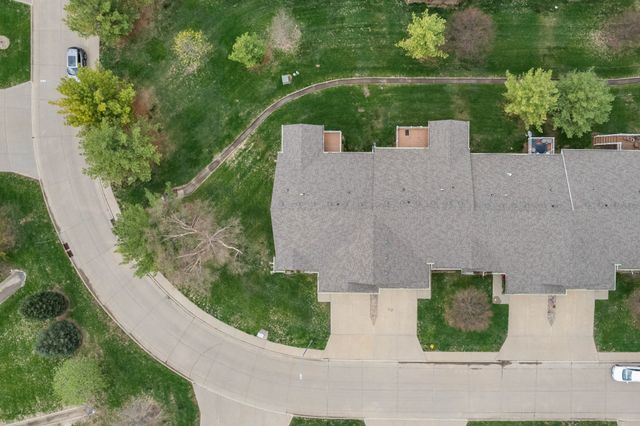 6030 Pinewood Court, Johnston, IA 50131