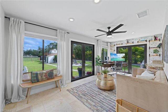 3277 5th AVE NW, Naples, FL 34120