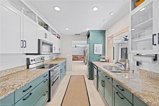 3277 5th AVE NW, Naples, FL 34120