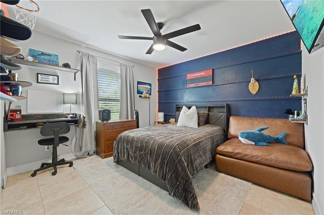 3277 5th AVE NW, Naples, FL 34120