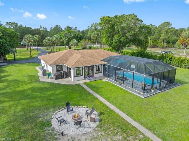 3277 5th AVE NW, Naples, FL 34120