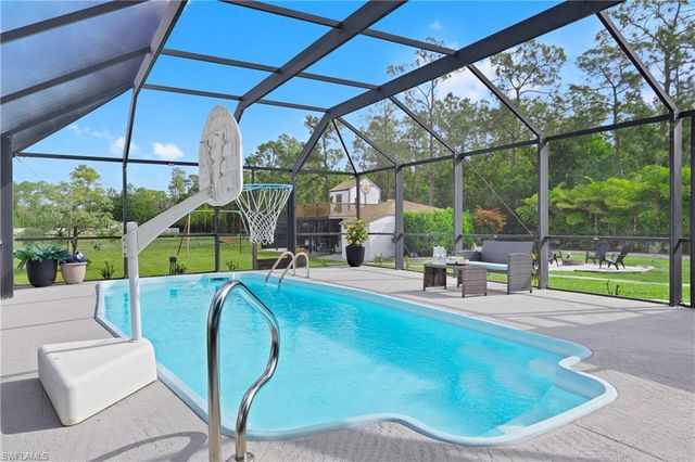 3277 5th AVE NW, Naples, FL 34120