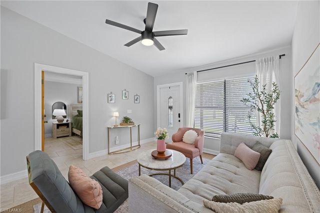 3277 5th AVE NW, Naples, FL 34120